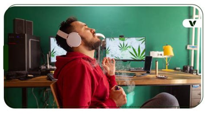 Lloyd about smoking weed lyrics